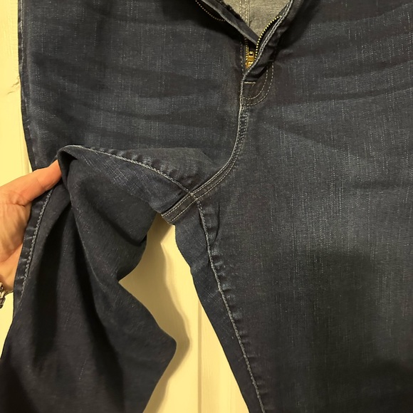 Time and Tru skinny jeans - Picture 3 of 5